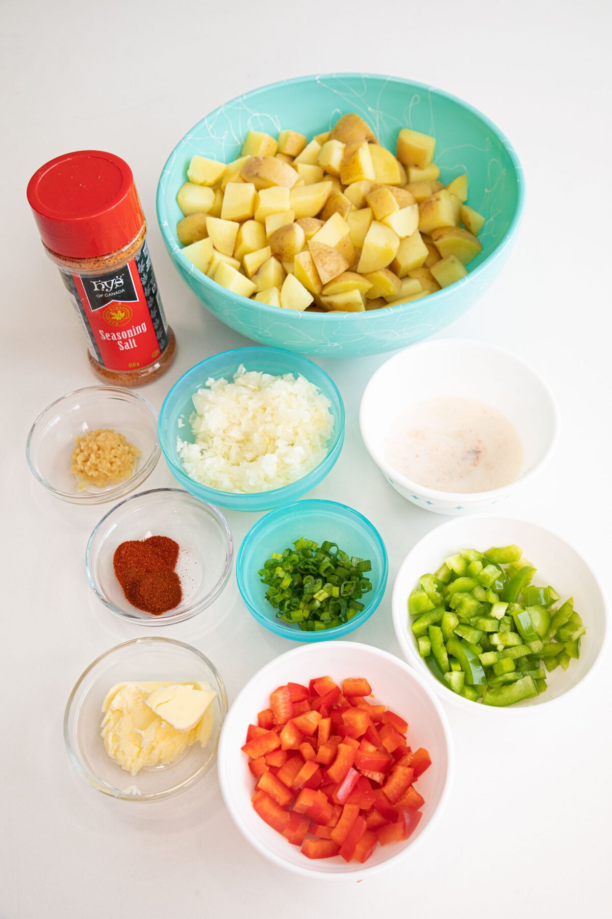 a photo of all of the ingredients used in making home fries