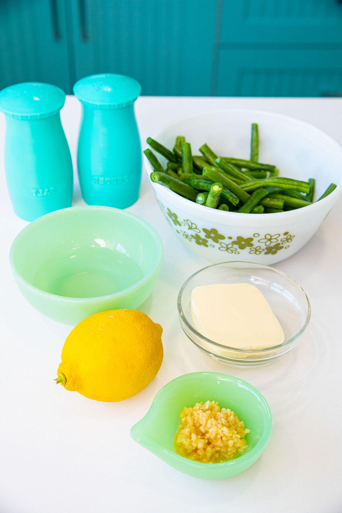 ingredients for sauteed green beans